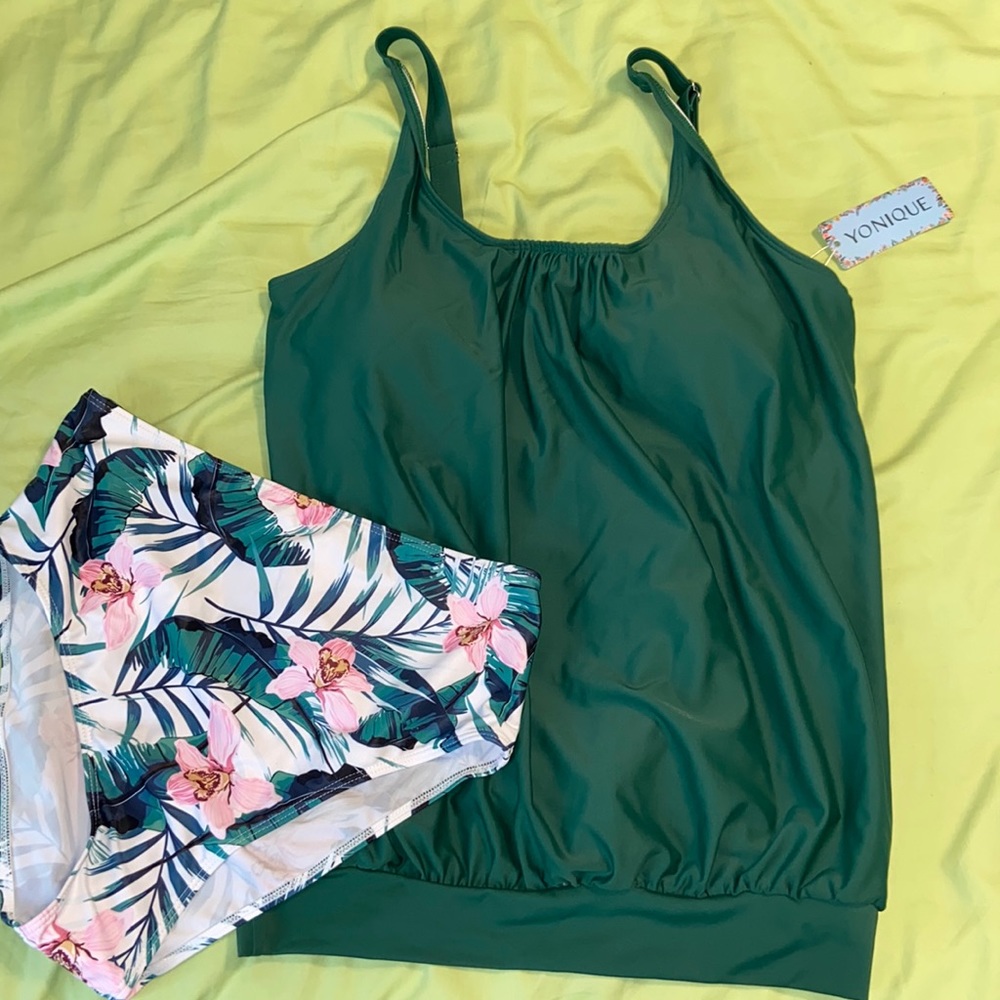 NWT tankini